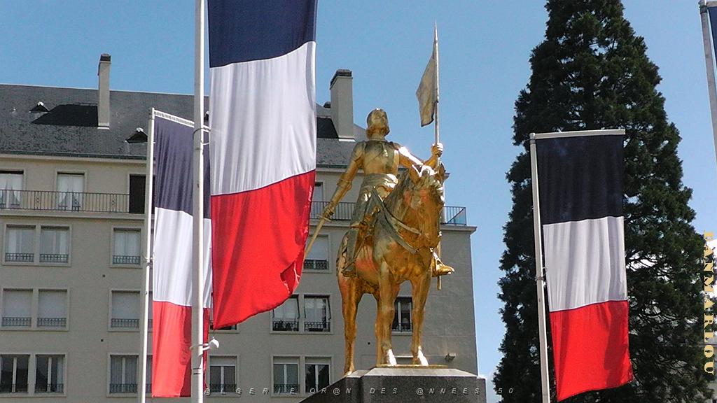 CAEN STATUE DE JEANNE D ARC 1964 2014 (4)PAR ANTOINE SARBONI.JPG